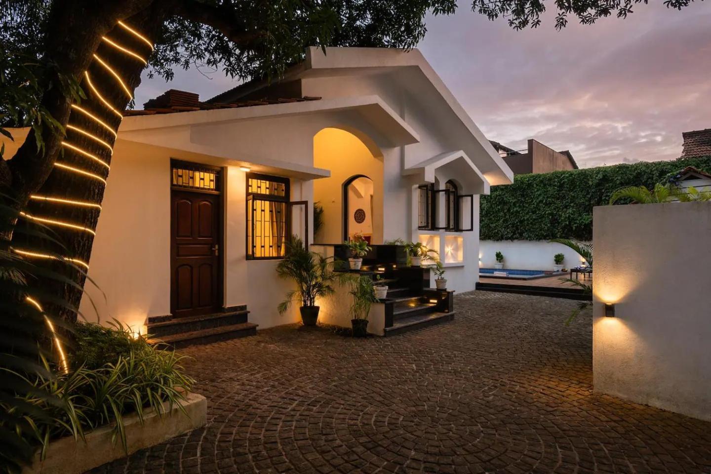 Stone Hearth Villa 안주나 외부 사진