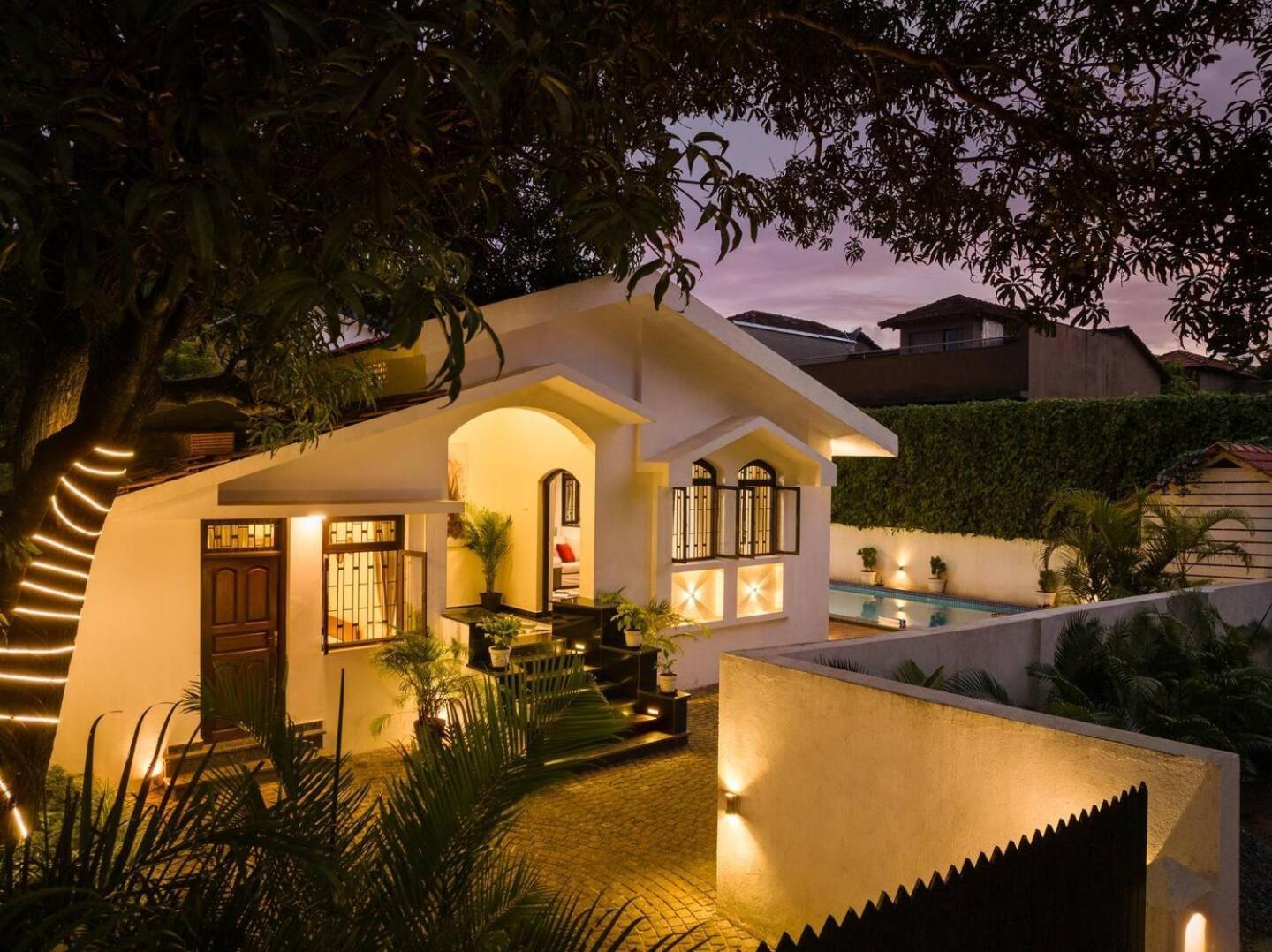 Stone Hearth Villa 안주나 외부 사진
